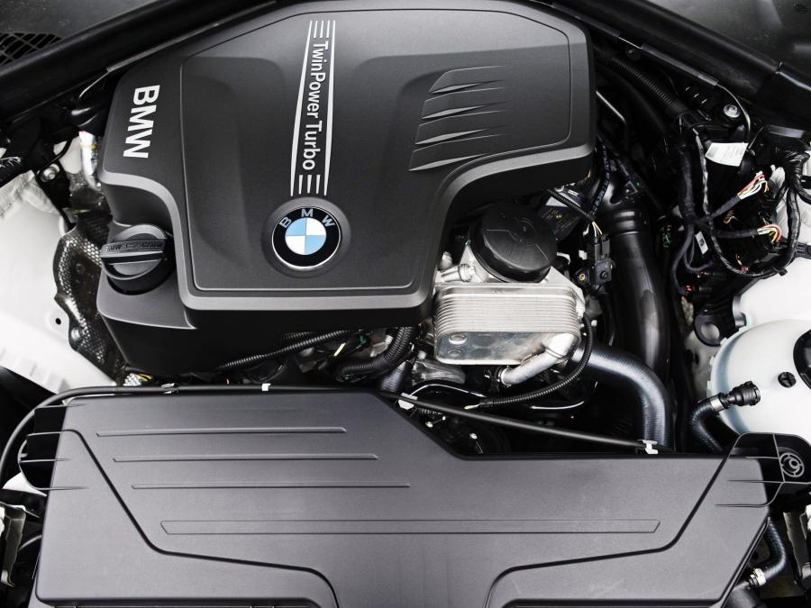  BMW 328i xDrive Touring 2013 года  (US) (фото 6 из 14)